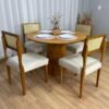 Mesa de Jantar Paris Circular 1.10x1.10 c/4 Cadeiras Grécia - Cinamomo Laminado/Bege Linho