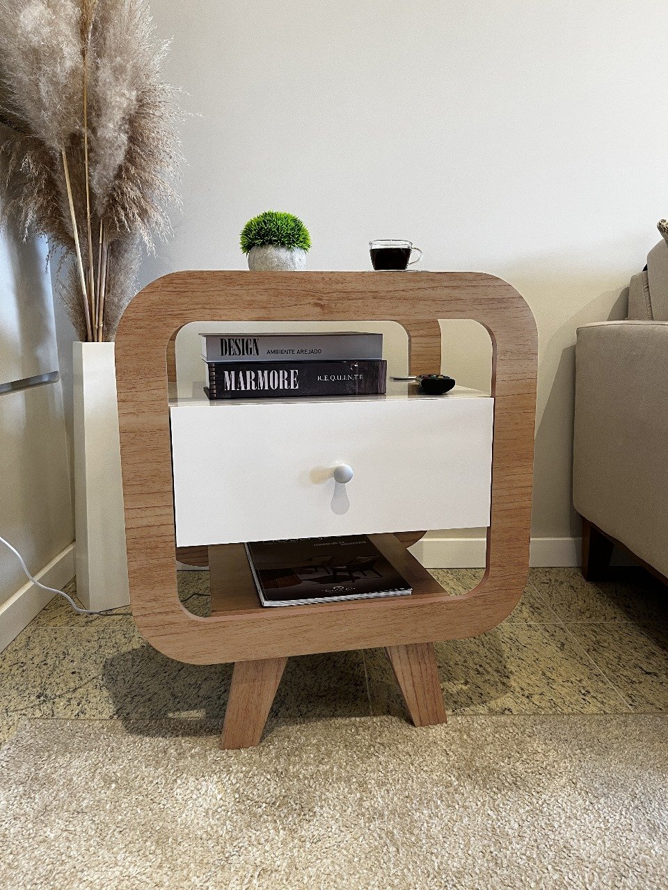 Mesa de Cabeceira Theo Com USB - Cinamomo/Off