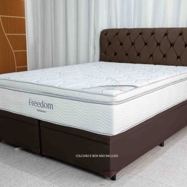 Cabeceira Queen Lavínia Veludo Marrom Larg. 1.60m