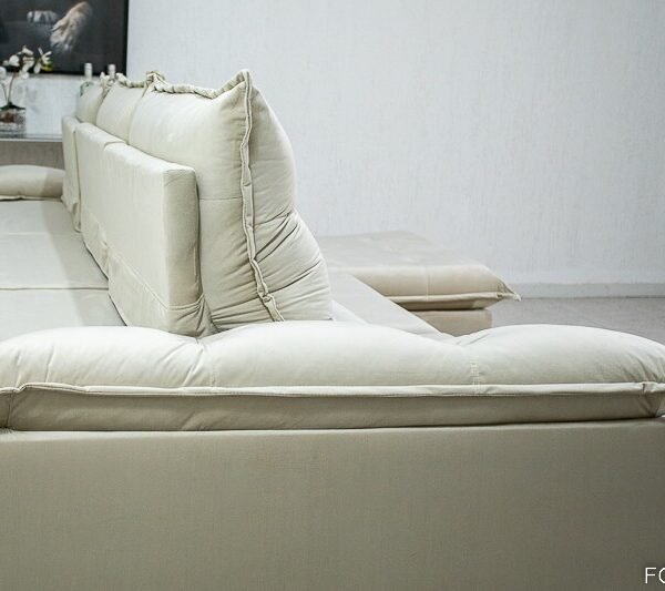 Sofá Retrátil Reclinável Emanuelly 3.20m Veludo Bege 01 - D28 Soft